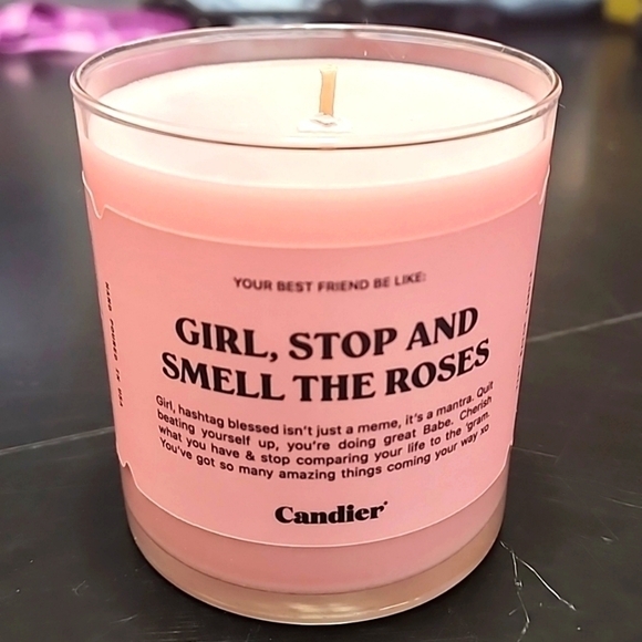 Candier Candle "Girl, stop and smell the roses" - Picture 1 of 3